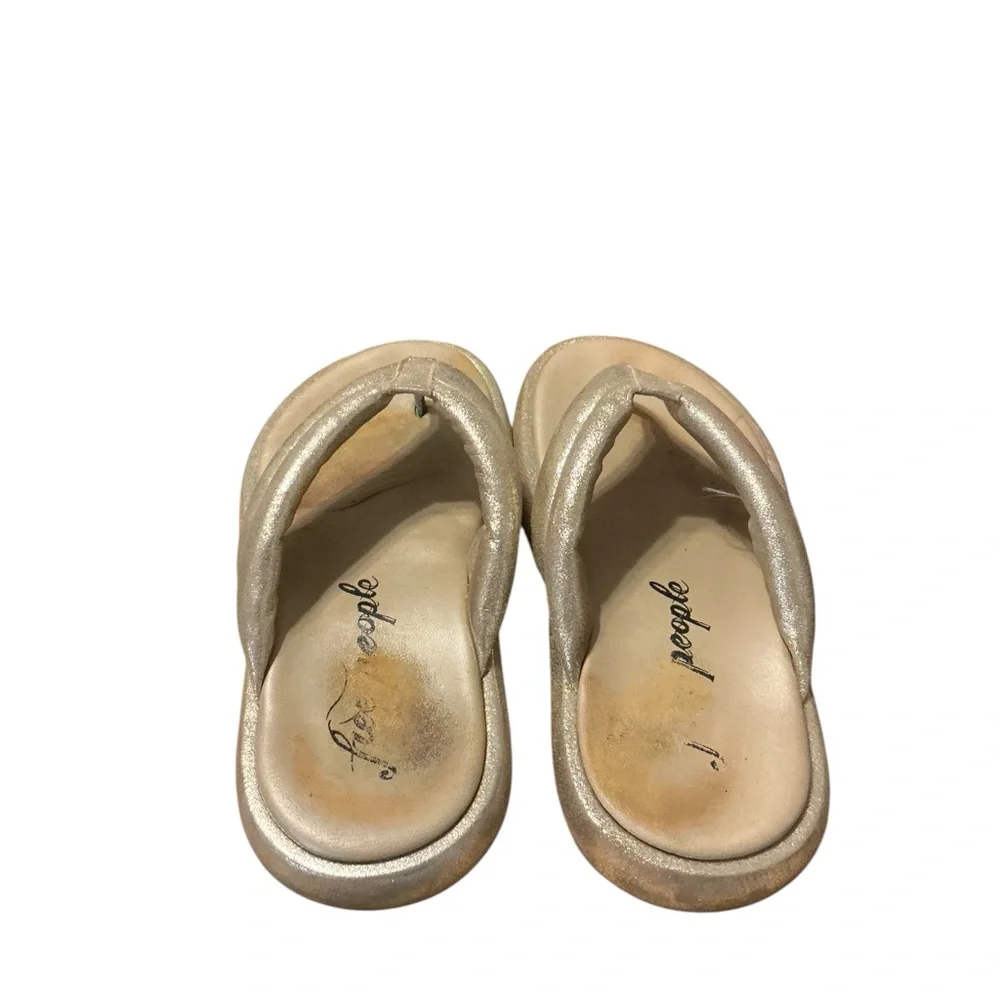 Free people Elegant Gold‎ Women's Sandals size 7